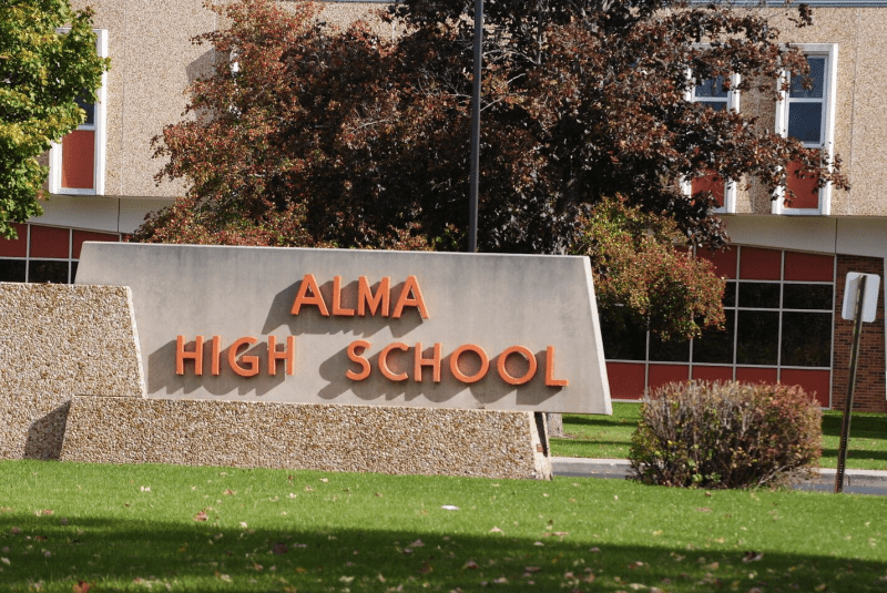 Alma-High-School-Du-học-Edupath