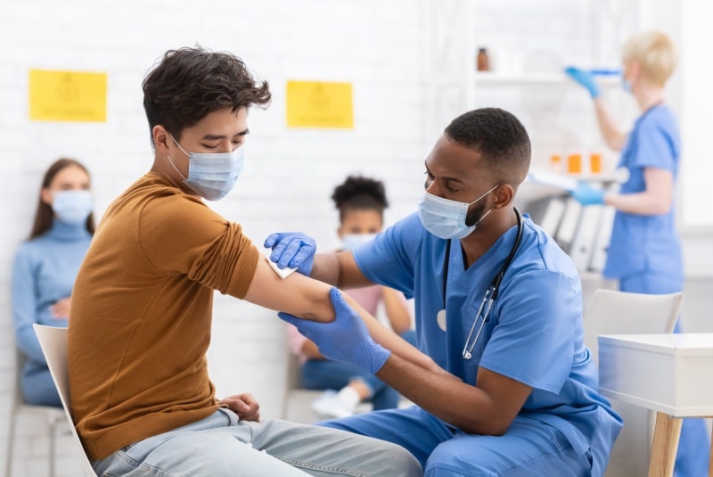 Tiêm phòng vắc xin Covid tại Mỹ - Du học EduPath
