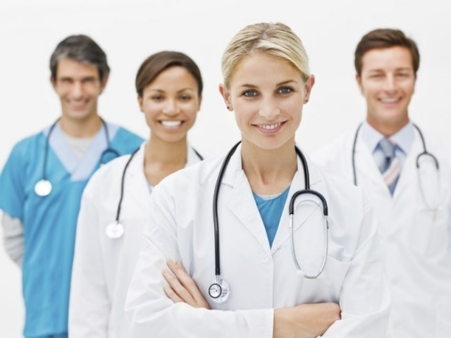 Bác sĩ dịch vụ y tế hỗ trợ du học sinh Mỹ - Du học EduPath