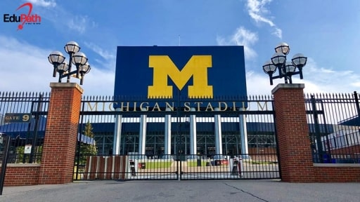 Sân vận động trường University Of Michigan, Ann Arbor - EduPath
