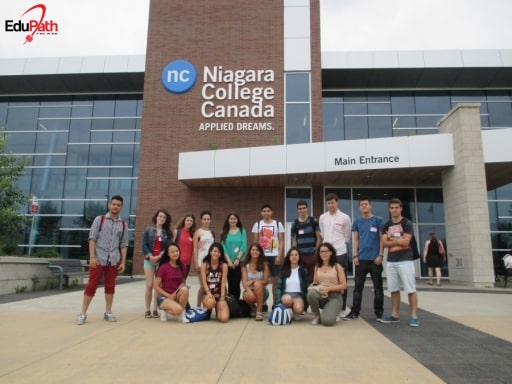 Nhiều sinh viên quốc tế tốt nghiệp tại Niagara College - EduPath