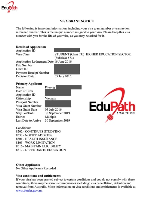 Du học sinh EduPath nhận được giấy thông báo đậu visa du học Úc - EduPath
