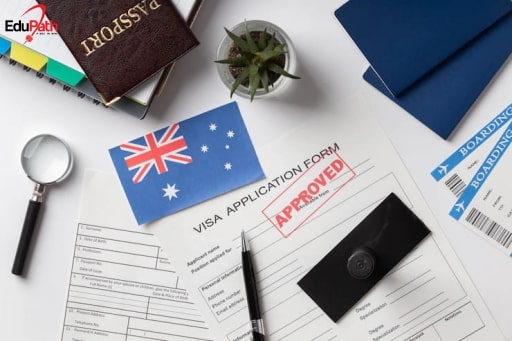 Bạn cần chuẩn bị đầy đủ các tài liệu về học vấn và visa khi du học trung học Úc - EduPath