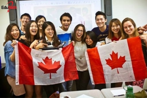 Diễn đàn Facebook Vietnamese students in Canada, nơi hỗ trợ tư vấn chọn trường, chọn ngành - EduPath