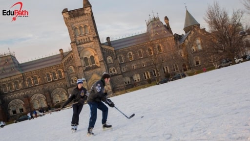 Mùa đông tại trường University of Toronto - Edupath