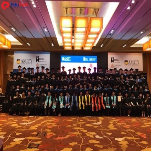 Sinh viên tốt nghiệp trường Amity Global Institute - EduPath