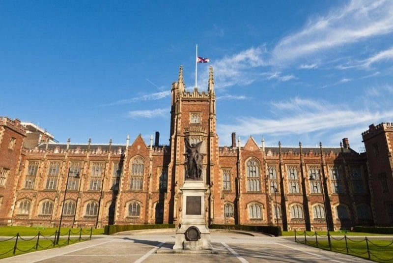 Trường Queen's University Belfast - EduPath