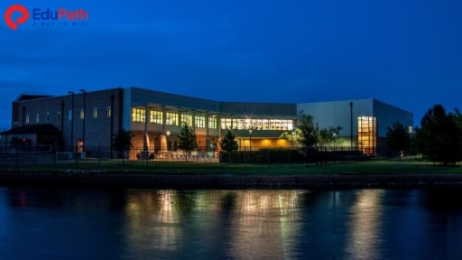 Vẻ đẹp về đêm của trường Midwestern State University - EduPath